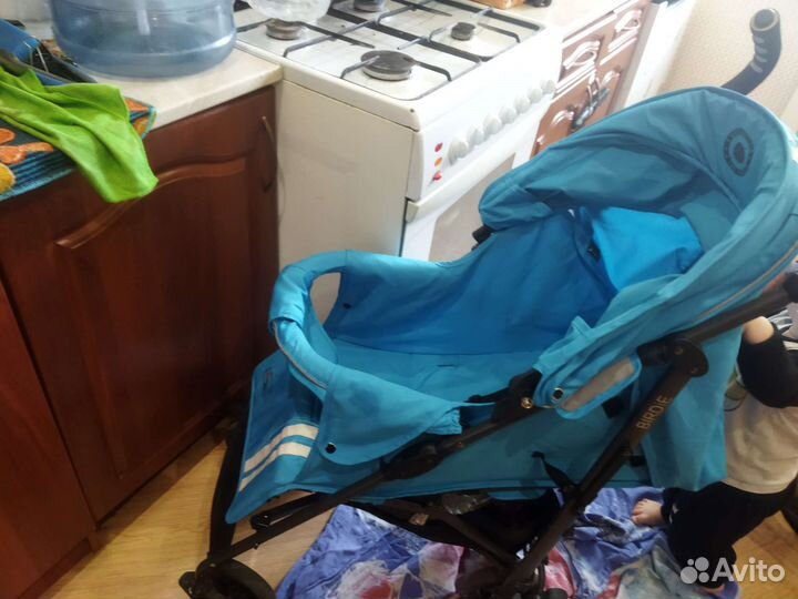 Прогулочная коляска трость бу