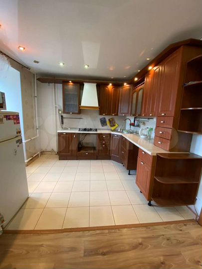 2-к. квартира, 60 м², 3/5 эт.