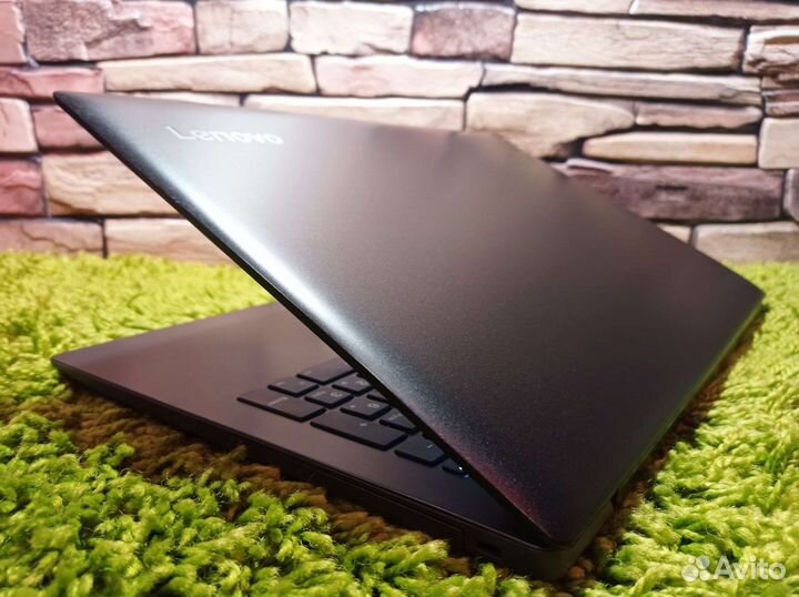 Игровой Lenovo Core i3-8130 8Gb SSD MX 150 FullHD