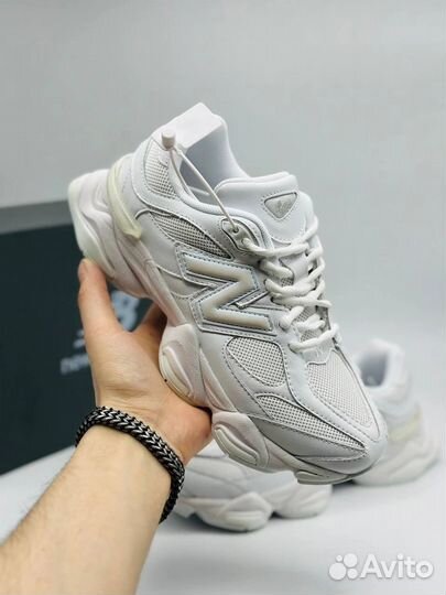 Белые Кроссовки new balance