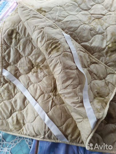 Наматрасник на резинке