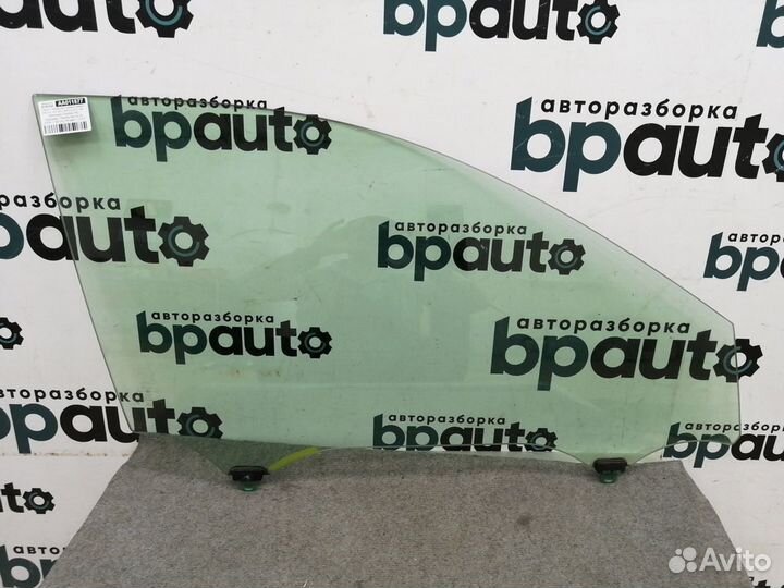 Стекло передней правой двери 68101-33130 Toyota