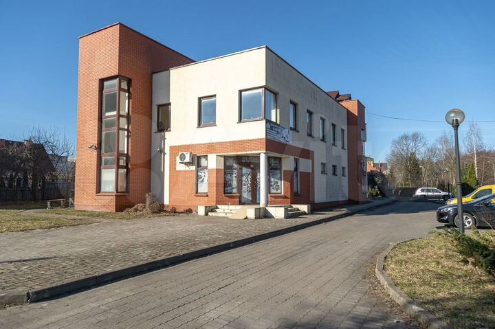 Продам здание, 422.2 м²