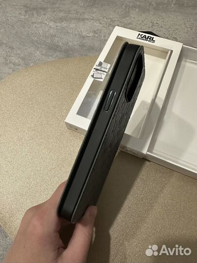 Чехол на iPhone 14 pro max karl lagerfeld