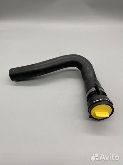 Шланг охаждения Audi 4F0121101G
