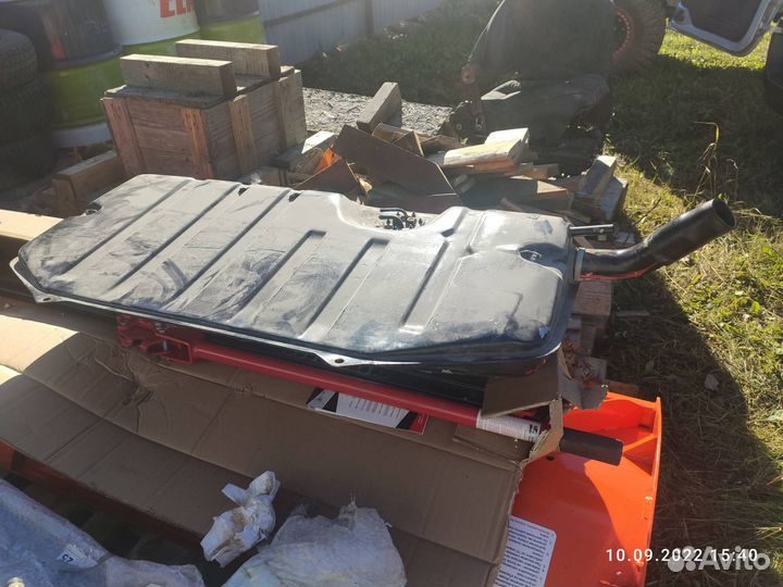 Топливный бак niva