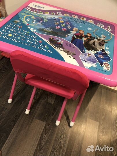 Детский столик и стульчик