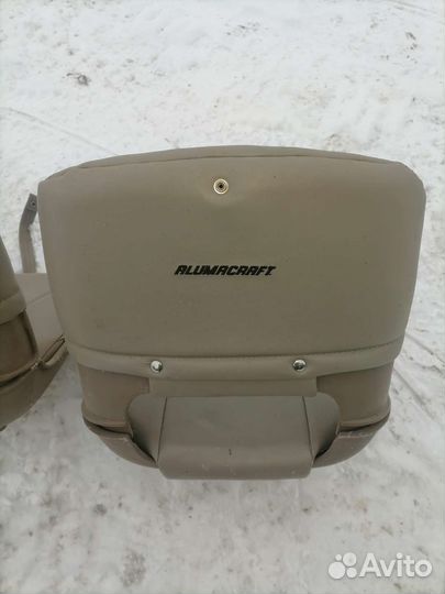 Продам два сиденья от катера