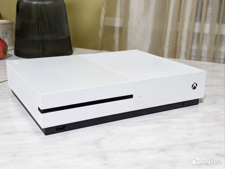 Xbox One S