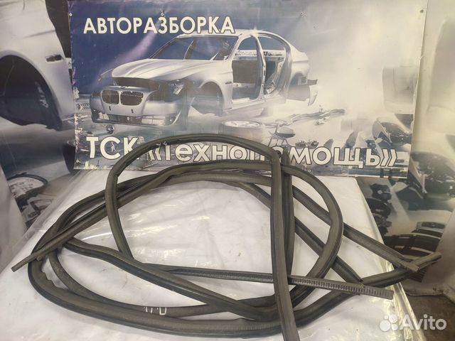 Уплотнители дверных проёмов Mitsubishi Pajero 2