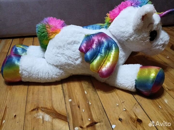 Единорог Б/У ростом пятилетней девочки