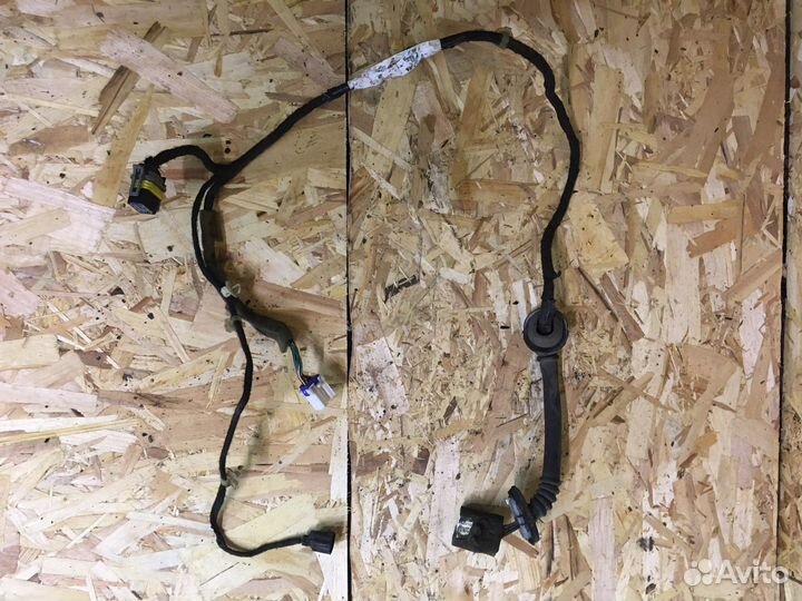 Проводка передний двери на Mitsubishi Carisma