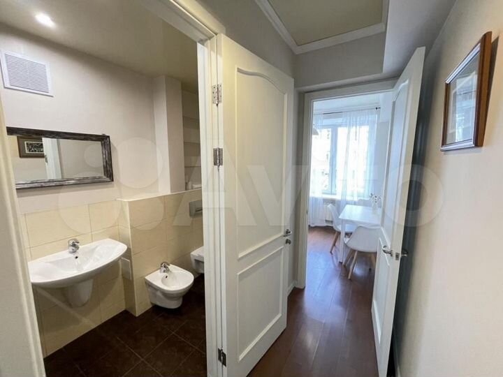 3-к. квартира, 80 м², 2/4 эт.