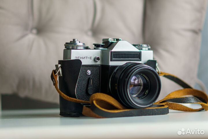 Фотоаппарат Зенит Е+объектив helios 44-2