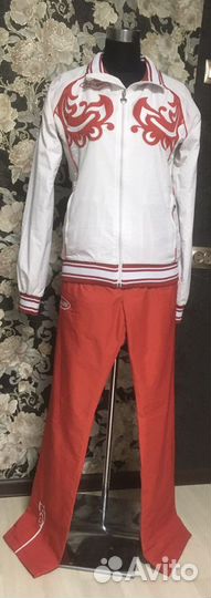 Спортивный костюм