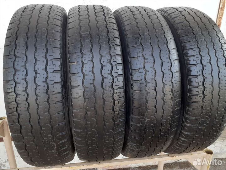 Bridgestone Dueler H/T D689 205/80 R16 104S