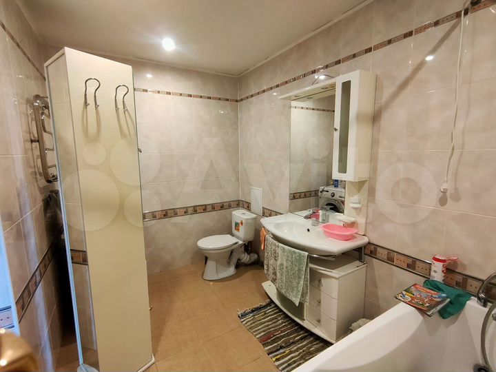 2-к. квартира, 74,9 м², 4/9 эт.