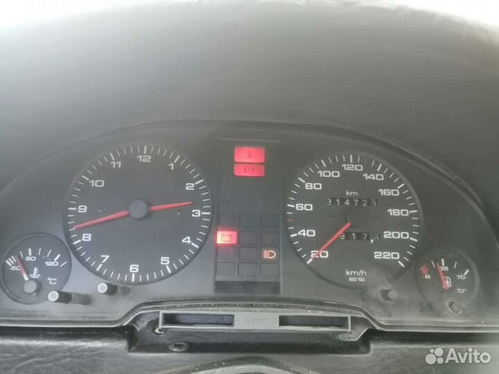 Панель приборов Audi 80 b3
