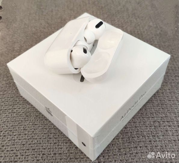 Наушники AirPods