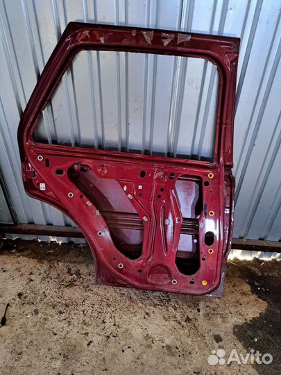 Дверь задний левый Cadillac SRX