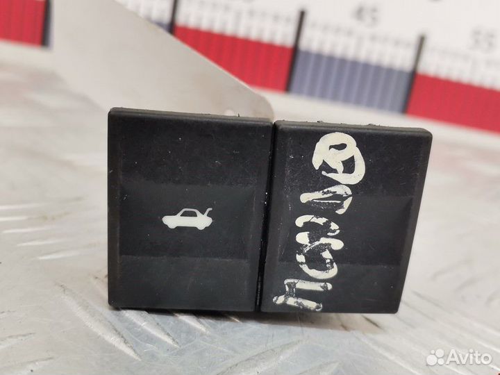 Кнопка открытия багажника Ford Mondeo 3 2001