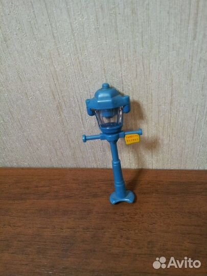 Игрушка из Киндер сюрприза столбик