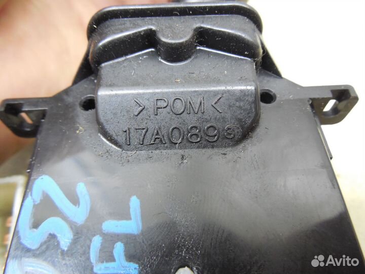 Переключатель поворотов подрулевой Land Cruiser (1