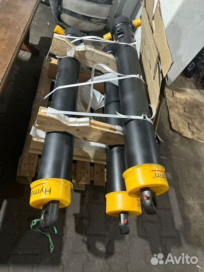 Гидроцилиндр подъёма кузова