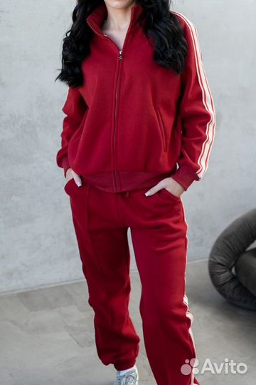 Костюм женский