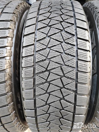 Bridgestone Blizzak DM-V2 225/65 R17 102Q