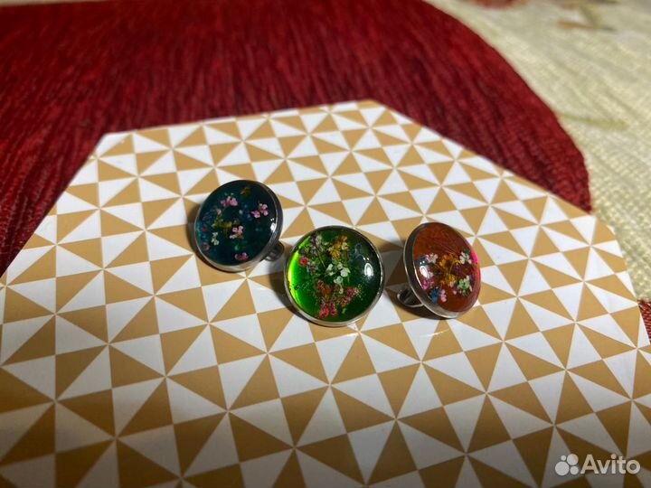 Брошь ручной работы