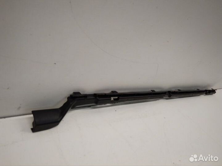 Кронштейн порога правый Mercedes-Benz Gla X156