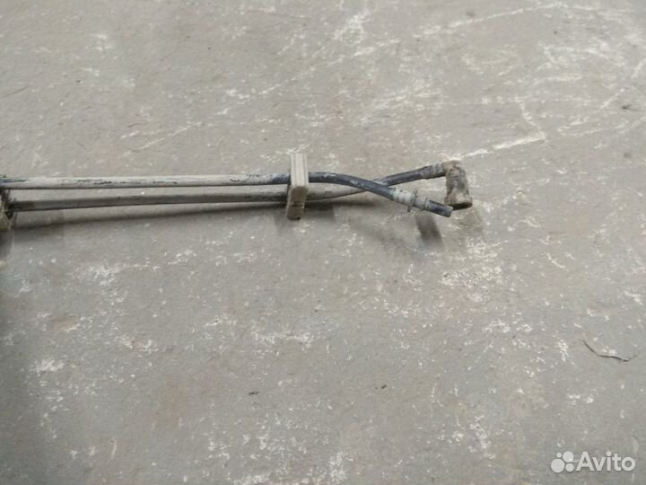 Топливные, тормозные трубки Peugeot 206