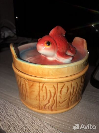 Керамическая икорница/шкатулка