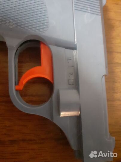 Игрушка пистолет СССР