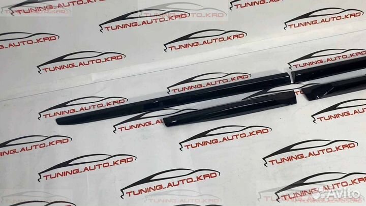 Молдинги дверей Toyota Land Cruiser Prado 150 X977