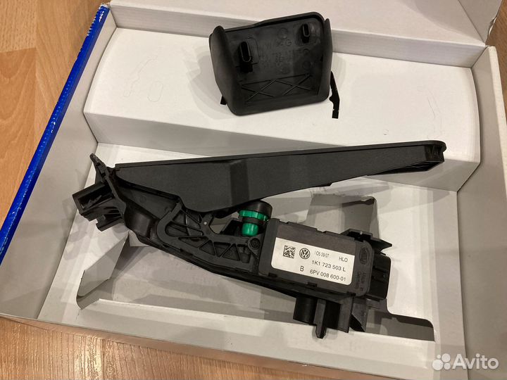 Педаль газа и тормоза VAG