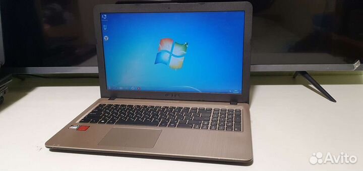 Asus r540y 4 ядра / 4гига /500Gb hdd