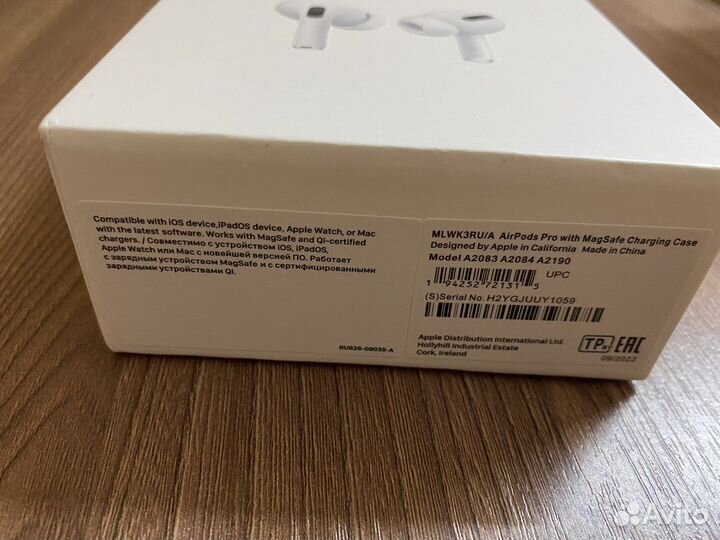 Беспроводные наушники airpods