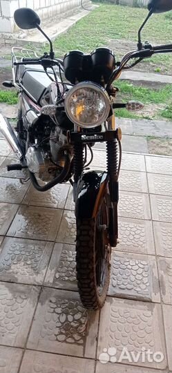 Мотоцикл Regulmoto sk125