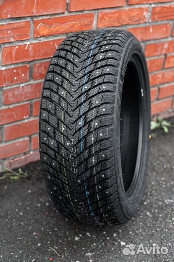 Zmax Winternova Stud II 205/50 R17 93T