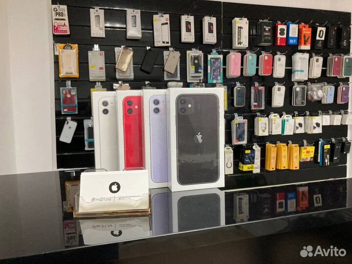 iPhone 11, 64 ГБ