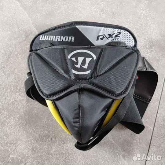 Защита паха вратаря