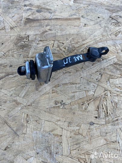 Ограничитель двери задний правый Chevrolet Lacetti