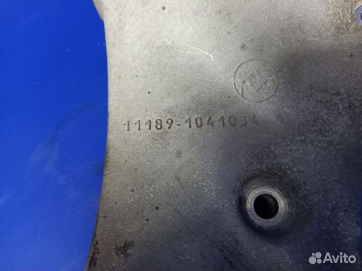 Кронштейн крепления опора LADA xray vesta