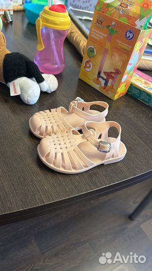Босоножки для девочки