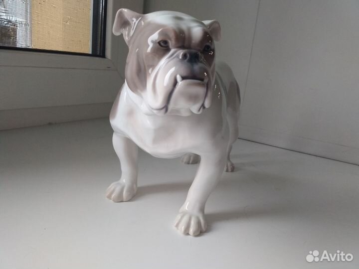 Статуэтка Английского бульдога