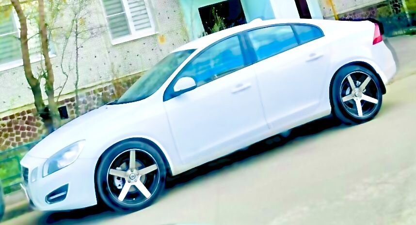 Volvo S60: фото владельца