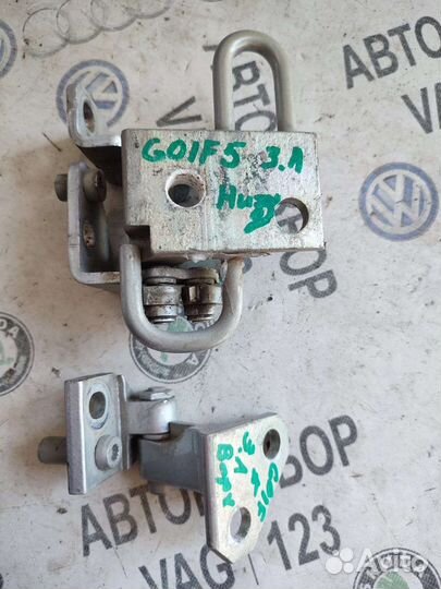 Петля двери Фольксваген Гольф 5