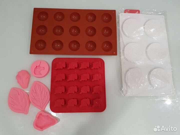 Силиконовые и поликарбонатные формы для десертов